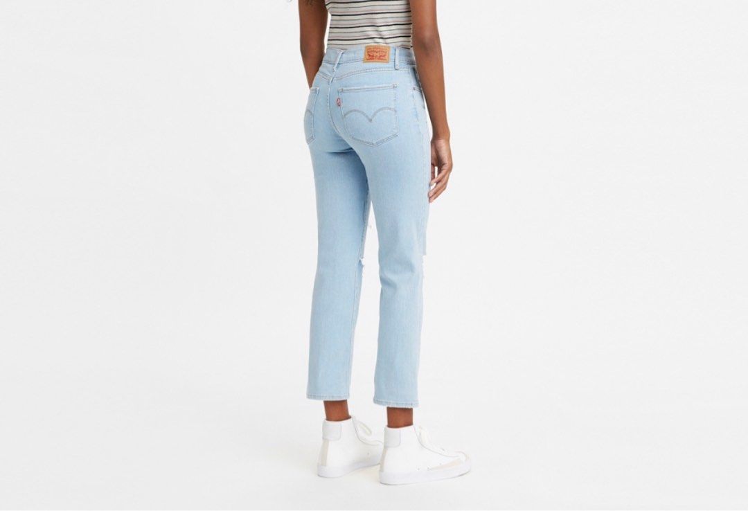 Levi's Women's 724 High-Rise Straight Crop Jeans 27, Women's Fashion,  Bottoms, Jeans & Leggings on Carousell
