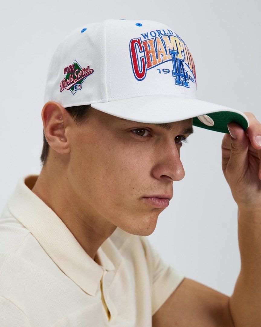 Curved mlb hats discount