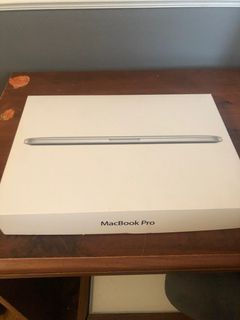 MACBOOK PRO 13.5 Retina Display (Rarely Used)