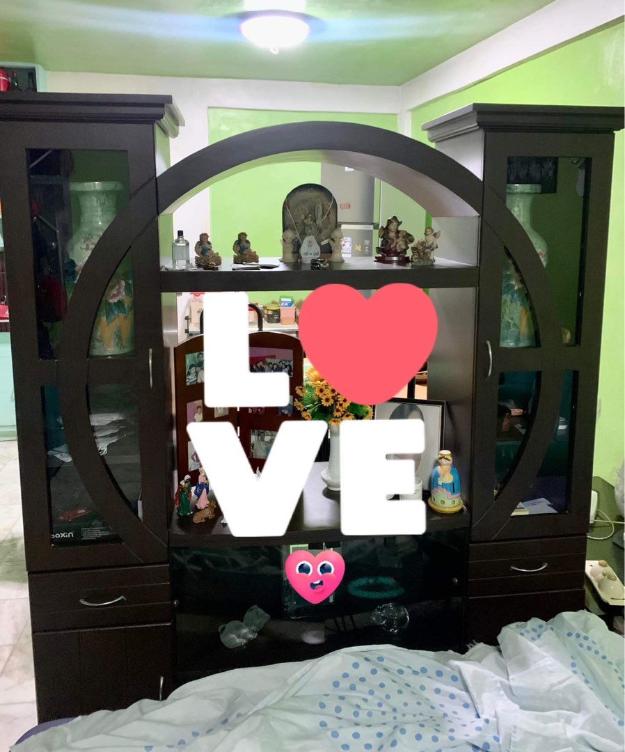 Malaysian Wood Divider, Furniture & Home Living, Furniture