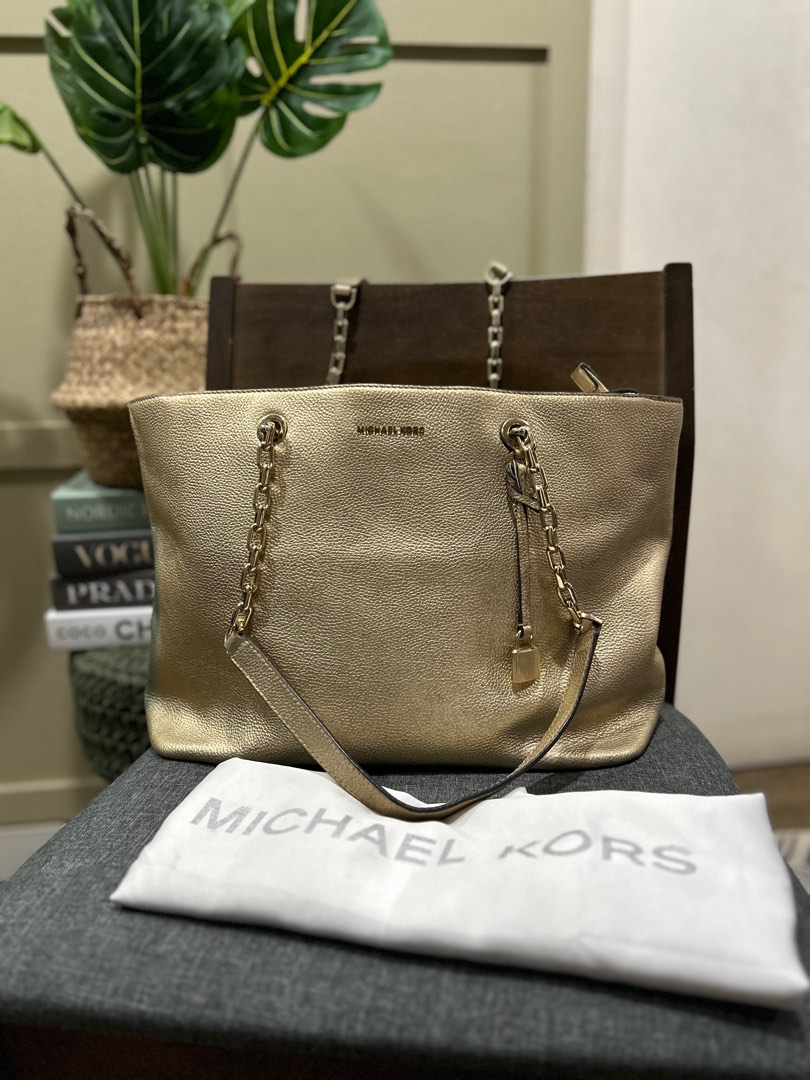 Michael Kors Bag with Dust Bag, Luxury, Bags & Wallets on Carousell