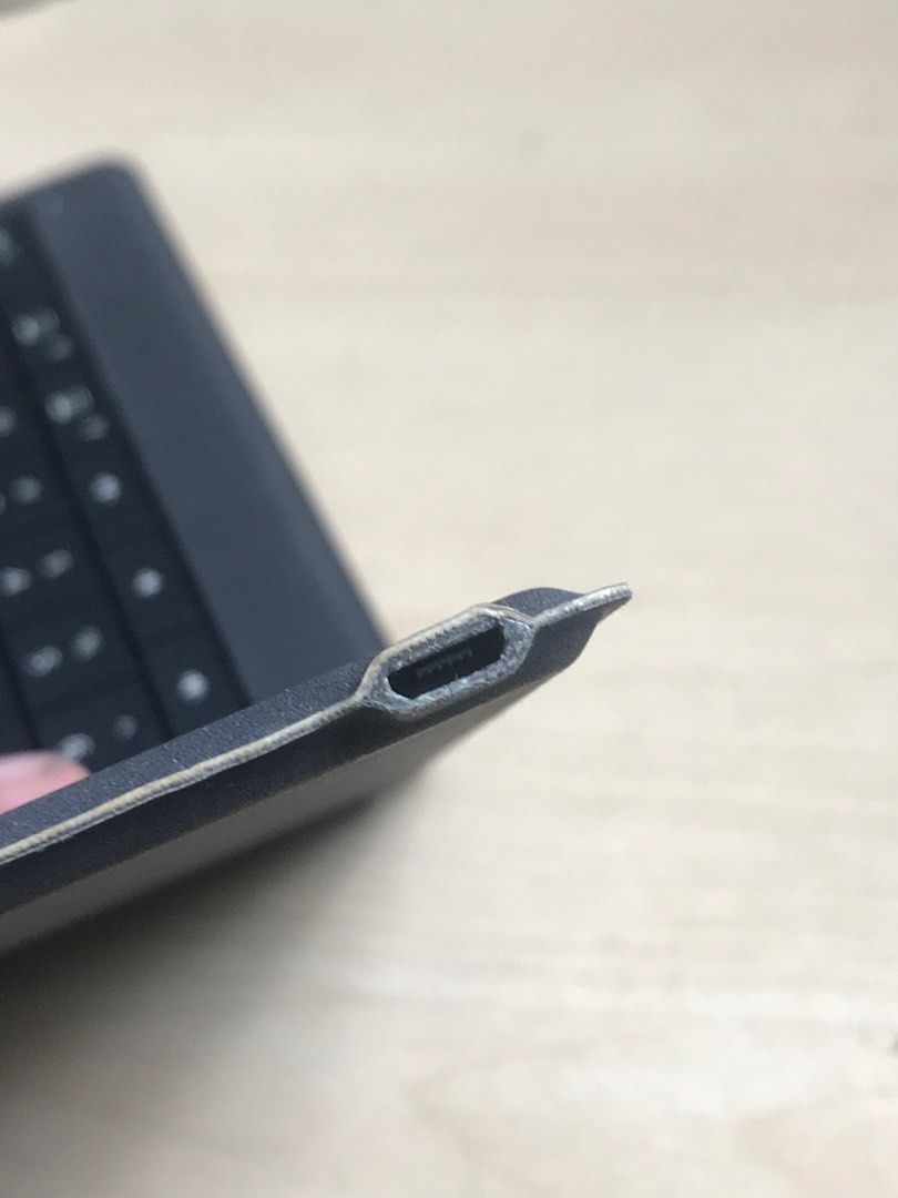 Microsoft Universal Foldable Keyboard for iPad, iPhone, Android Devices, and Surface Tablet