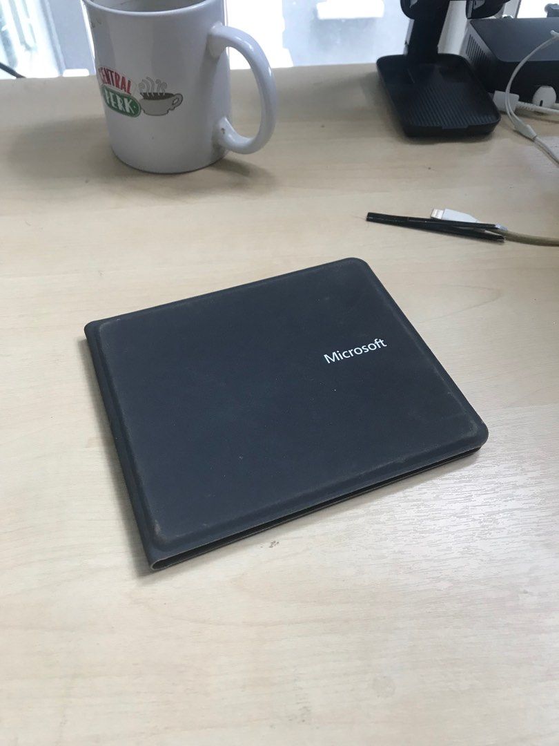Microsoft Universal Foldable Keyboard for iPad, iPhone, Android Devices, and Surface Tablet