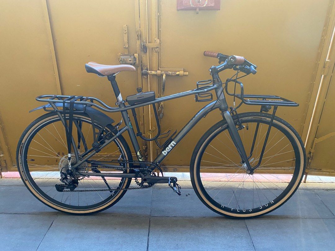 Momentum 2025 street bike