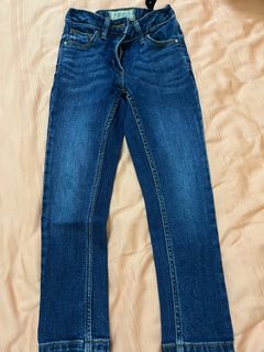 (Category: ) located in . Submitted by uChaNeynApreloved (Listing ID 1218612215, Image 1). Description: .