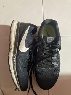 nike running shoe