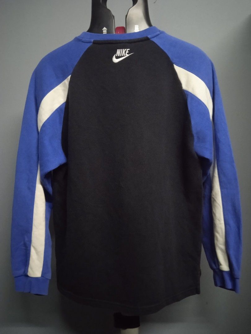 Nike athletic shirt, Men's Fashion, Tops & Sets, Tshirts & Polo Shirts on  Carousell