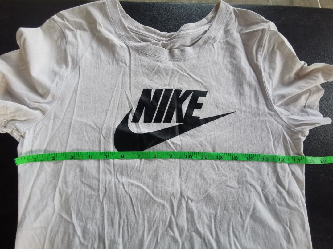 mens white nike tee