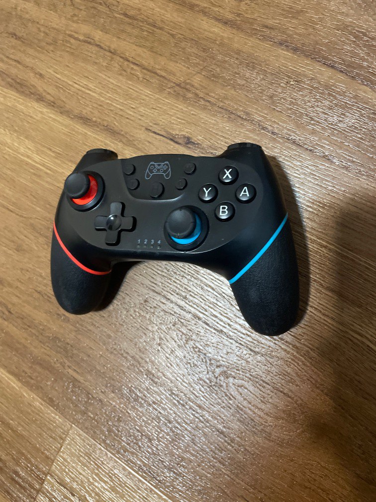 Nintendo controller, Video Gaming, Gaming Accessories, Controllers on Carousell