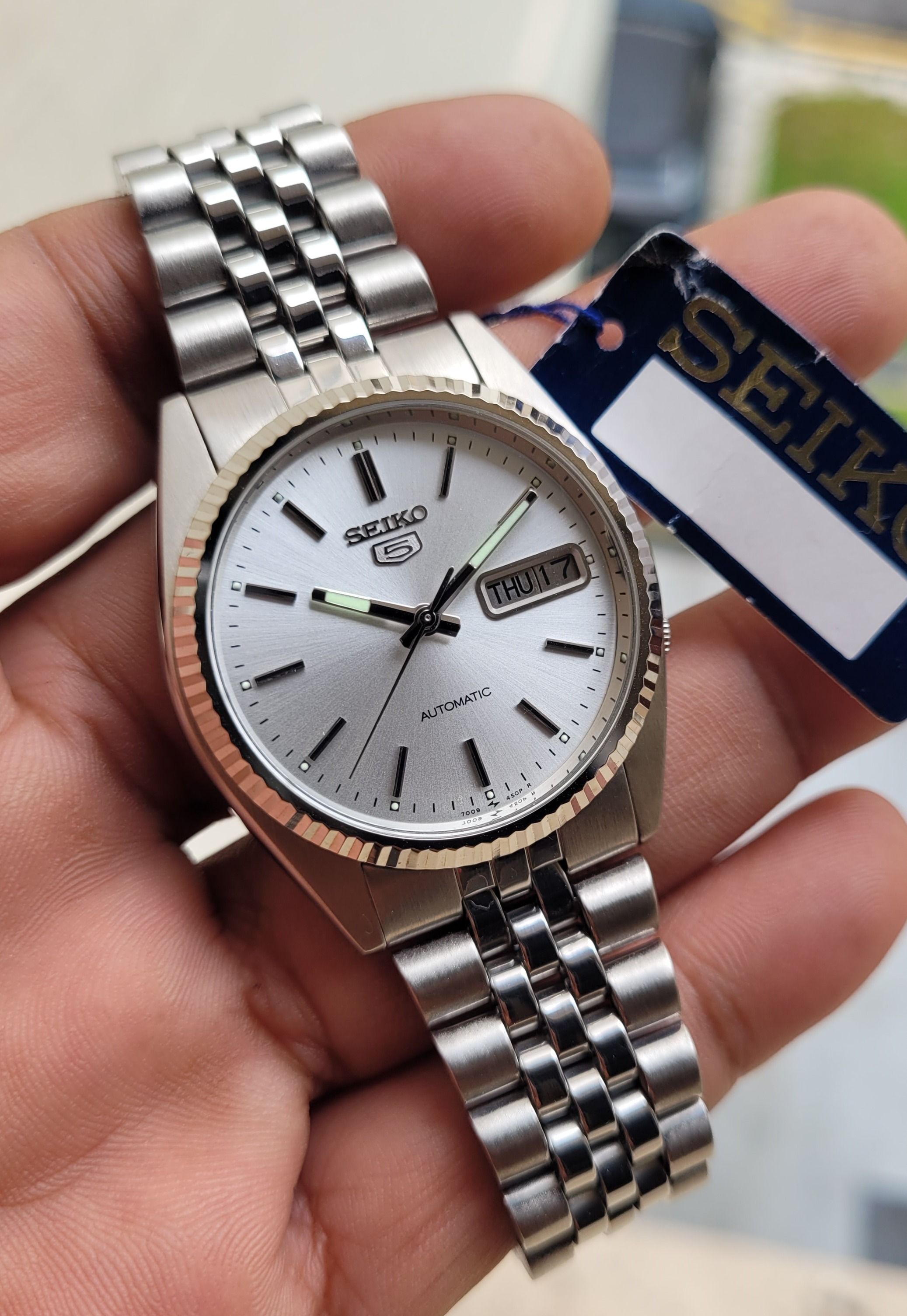 NOS Seiko SNXJ89K SKXJ89K.. Mint Silver dial Fluted Bezel Full Set, Luxury,  Watches on Carousell