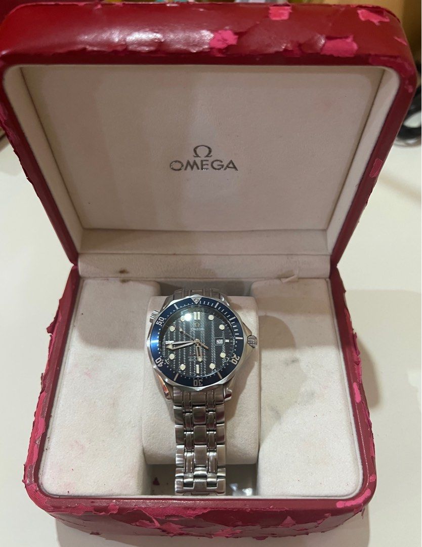Omega Seamaster Professional 300M (Category: Men's Watches) located in Makati City. Submitted by goodstuffscrubs (Listing ID 1218605454, Image 2). Description: Omega Seamaster Professional 300M Ref#2221.80.00 41mm Omega 1538 Quartz movement Complete with box and warranty card 8.5/10 condition (hairline scratches) 115k OBRO.