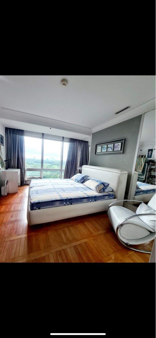 One McKinley Place FOR RENT!! (Category: Apartments & Condos) located in Makati City. Submitted by Rhea18 (Listing ID 1218565530, Image 3). Description: One Mckinley Place For Rent 2BR and 2 T&B Fully furnished 119 sqm 1 Parking Slot Golf course view 115k monthly rental See to Appreciate, book your viewing with US. Kindly contact Rhei @ +63 961 168 0608 or (0945) 970 5658 GODBLESS 🙏🙏🙏.