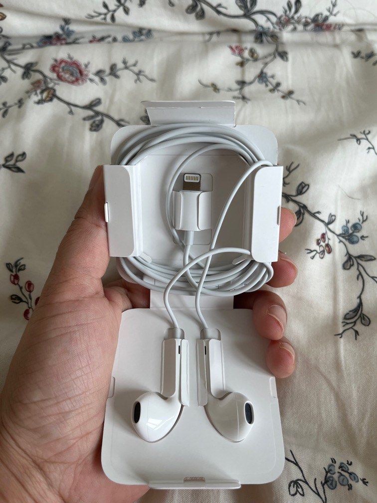 sell apple earphones