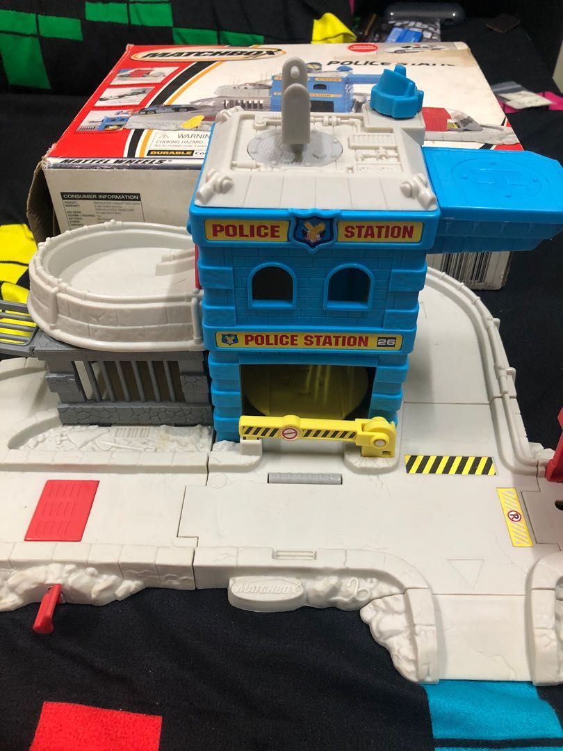 Original matchbox police station, Hobbies & Toys, Toys & Games on Carousell
