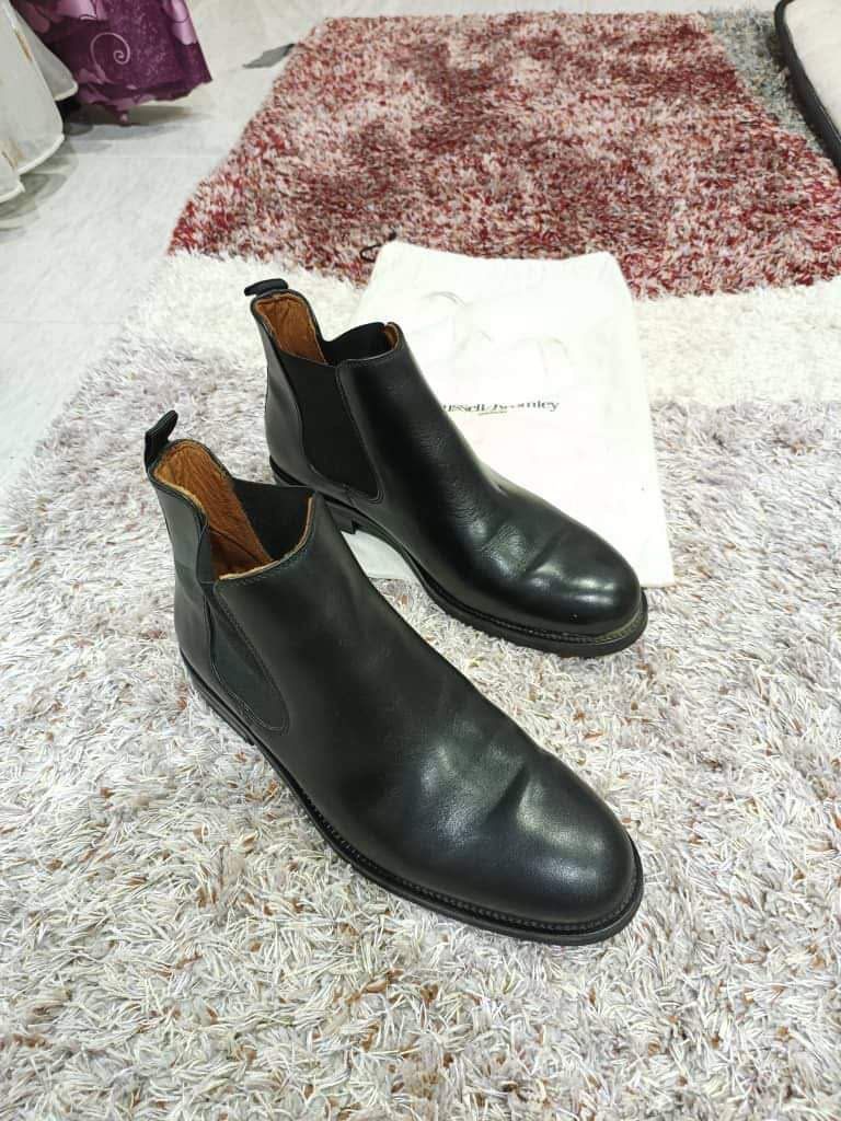 Russell and bromley chelsea boots store