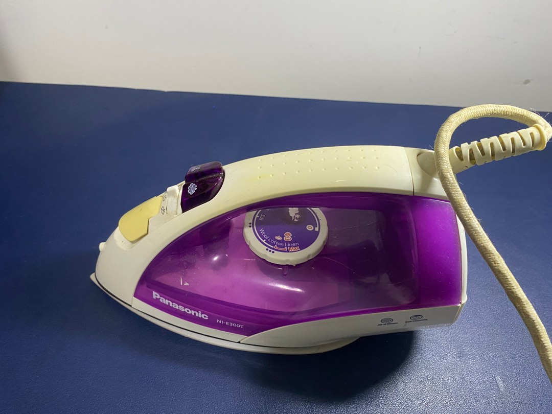 Panasonic Steam Iron with wood board, TV & Home Appliances, Irons
