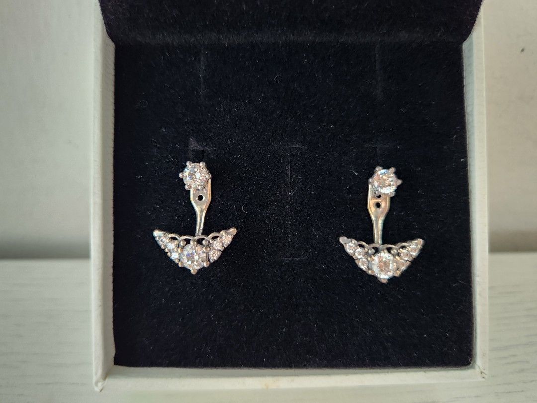 Fairytale tiara stud earrings on sale