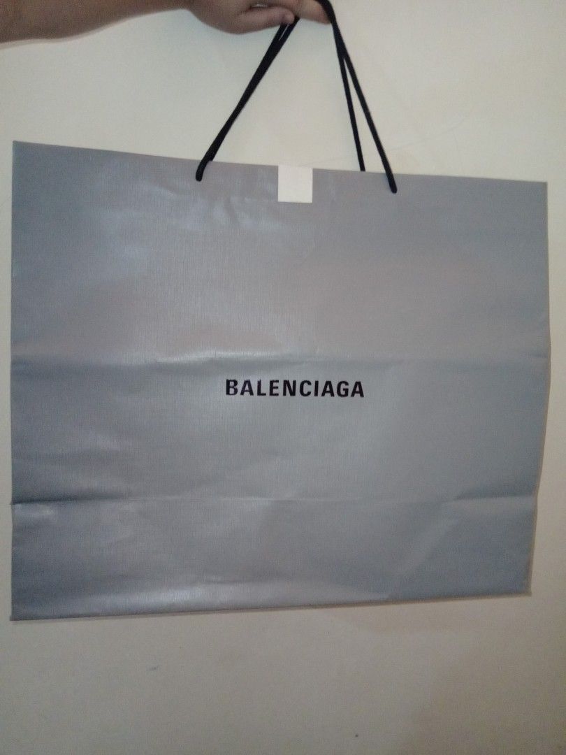 paper bag balenciaga