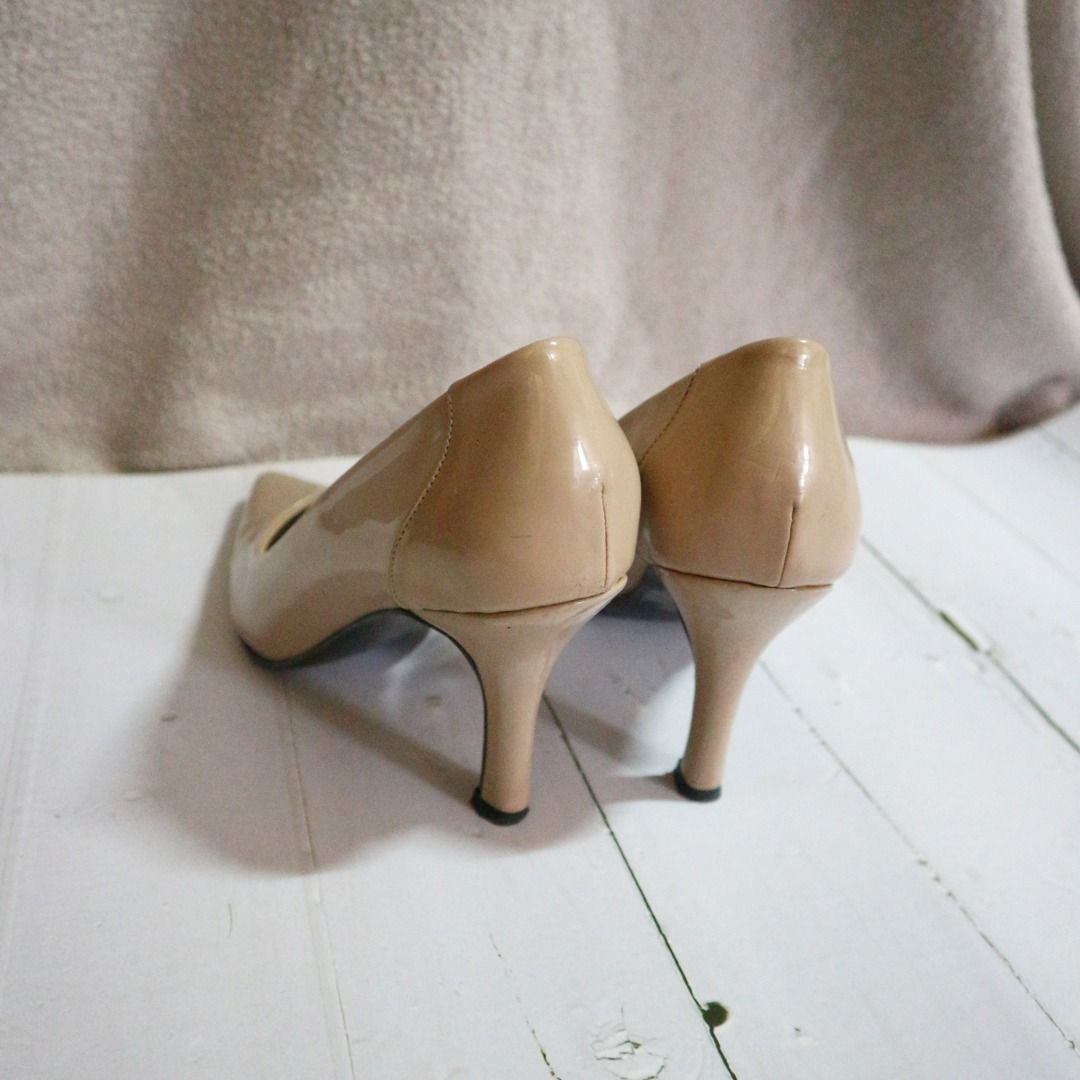 Beige heels size 5 hot sale