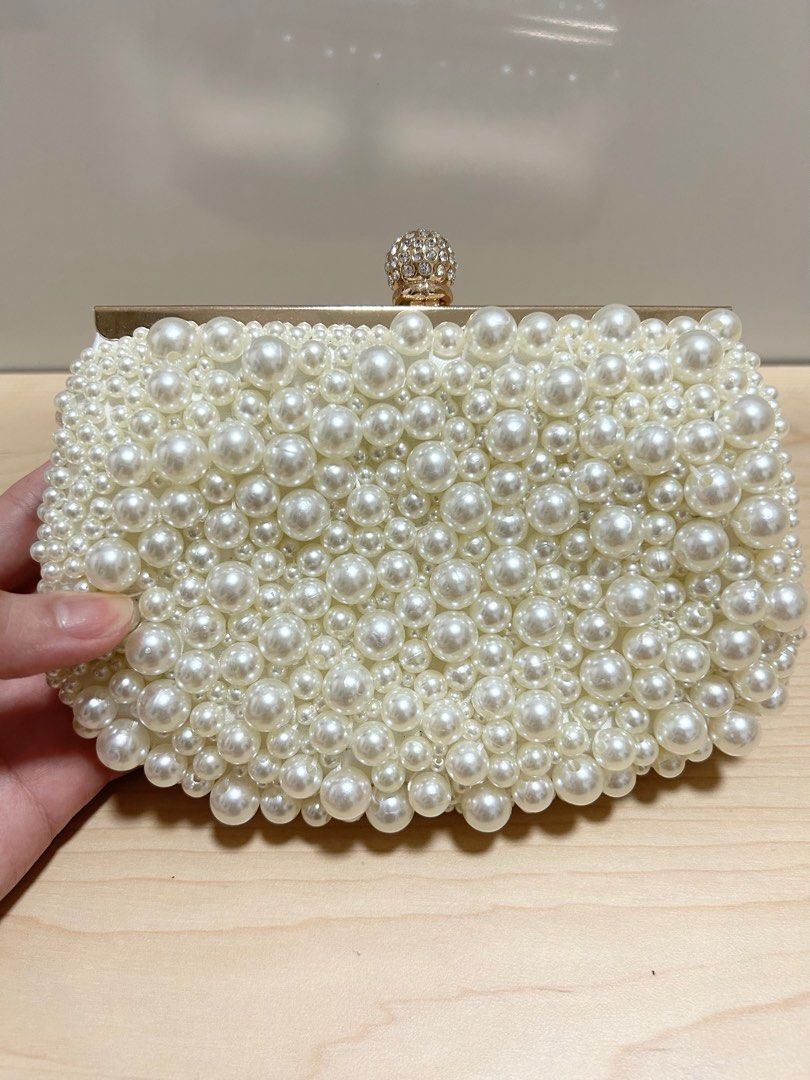 White pearl clutch top