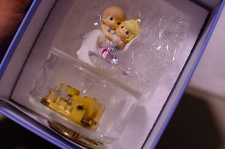 Precious Moments 音樂盒
