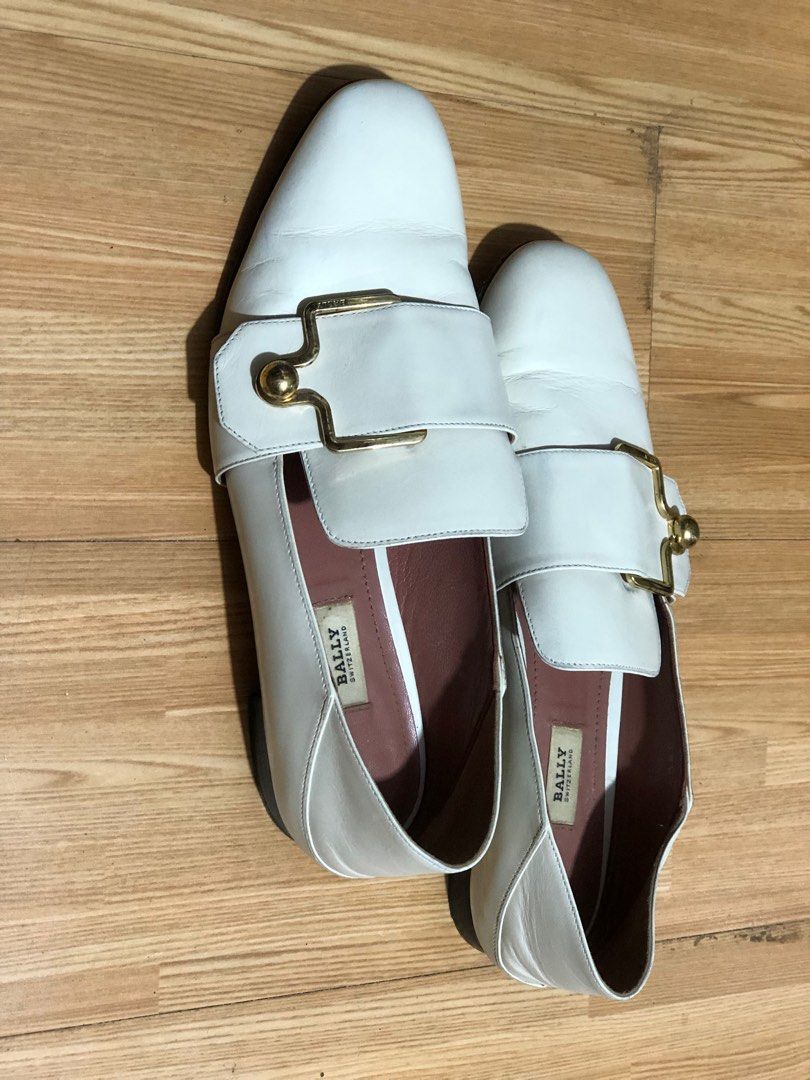 Pre-owned Bally Loafers (size 37.5) (Category: Loafers) located in Manila. Submitted by cbgapparel (Listing ID 1218721099, Image 2). Description: with minimal signs of use.