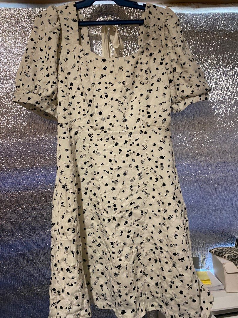 PUFF DRESS SMALL TO MED (Category: Dresses) located in Las Pinas. Submitted by sashimex (Listing ID 1218632641, Image 2). Description: .