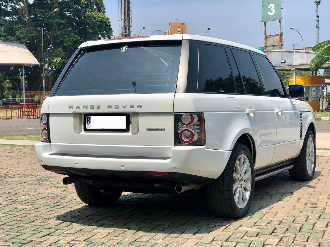 RANGE ROVER SUPERCHARGED AT PUTIH 2012, Mobil & Motor, Mobil untuk ...