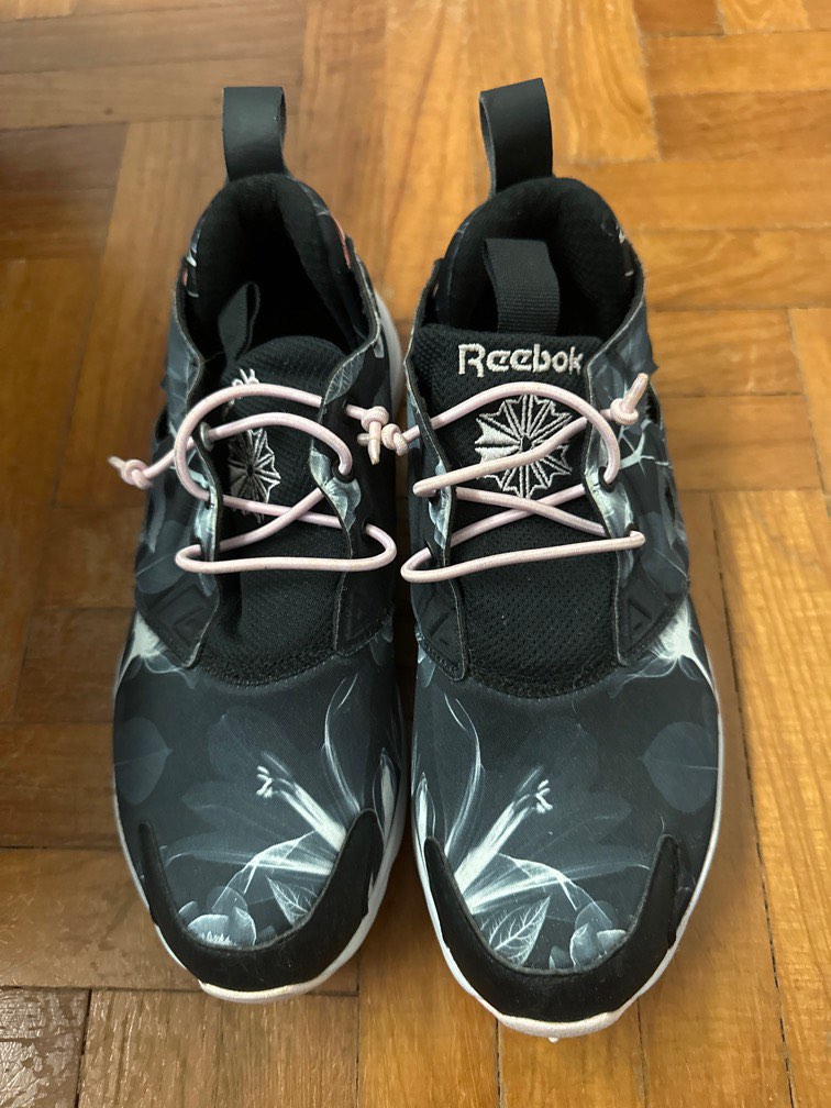 Reebok outdoor shoes discount