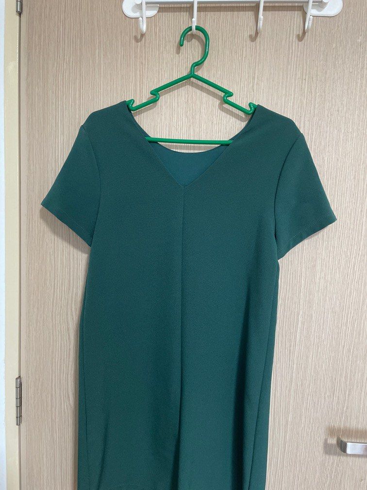 Runway Bandits Forest Green Shift Dress, Women's Fashion, Dresses & Sets,  Dresses on Carousell