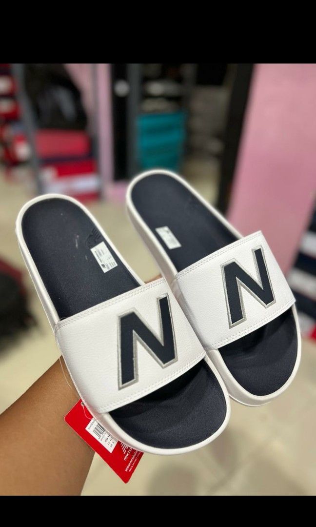 Harga sandal discount new balance original