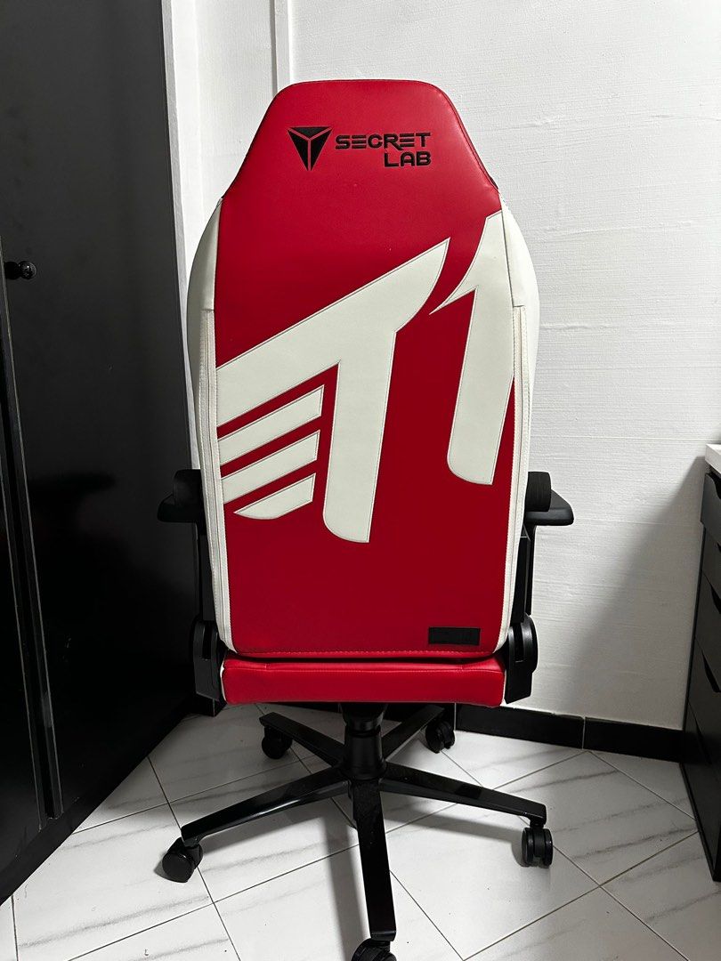 Secretlab TITAN Evo T1 2022 Gaming chair Furniture Home Living