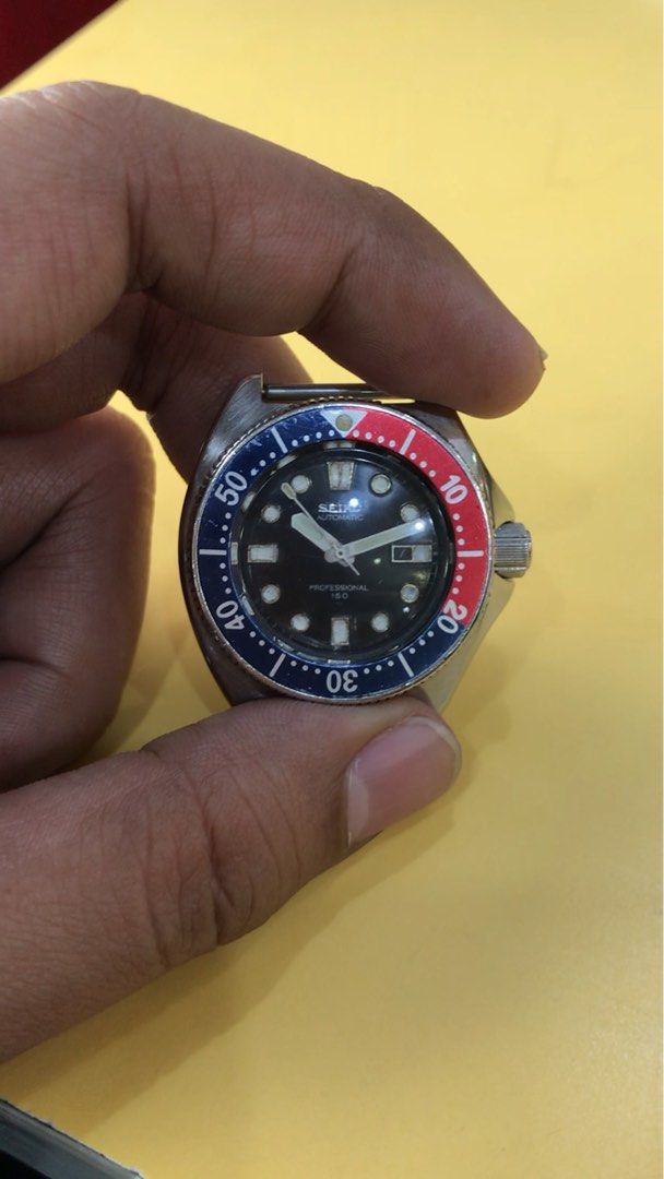 Seiko 2205-0760 Ladies Diver, Men's Fashion, Watches & Accessories, Watches  on Carousell