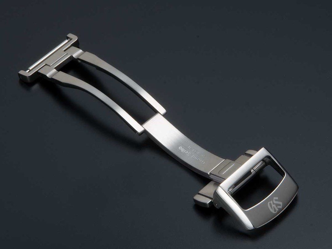 Grand Seiko Genuine Clasp 18mm / B1CS51SA01B, Men's Fashion, Watches