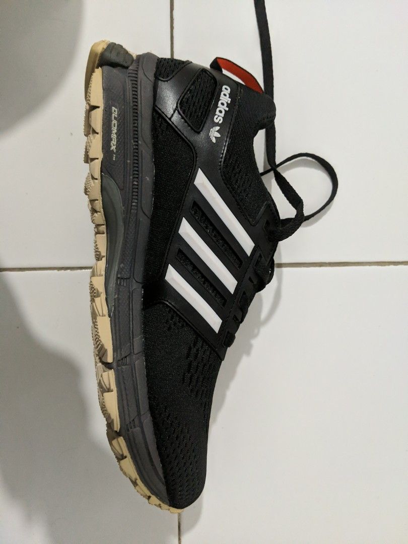 Sepatu Adidas Duomax