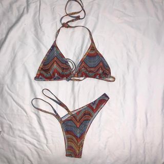 (Category: ) located in . Submitted by hellocity_ (Listing ID 1218696376, Image 1). Description: .