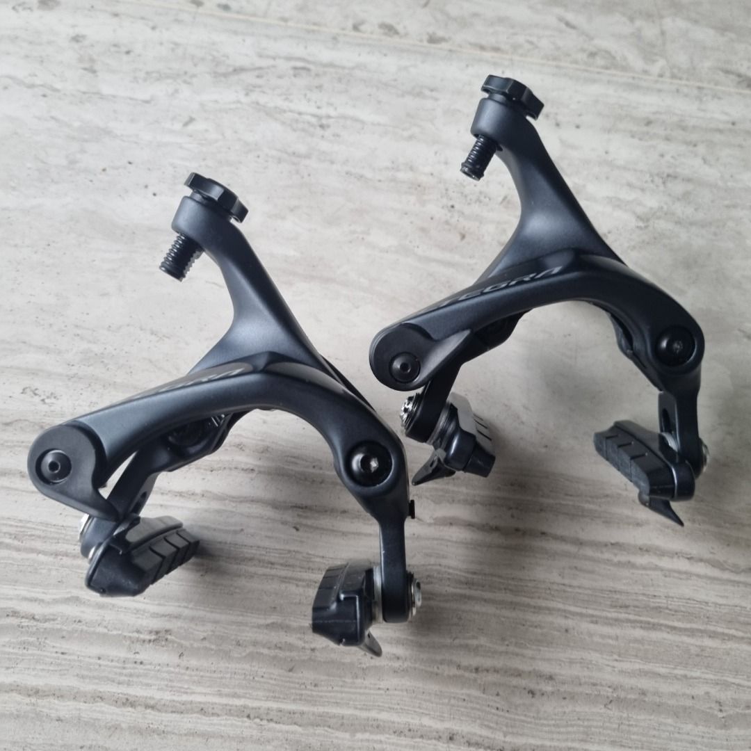 Shimano Ultegra R8000 Brakes brand new unused Sports Equipment