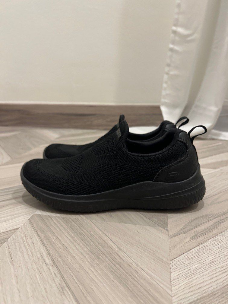 Skechers street wear men's shoes shop