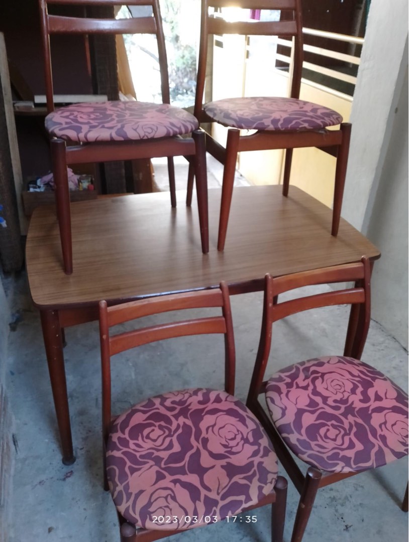solid wood 4to 6 seater dinning table with chairs japan made on Carousell