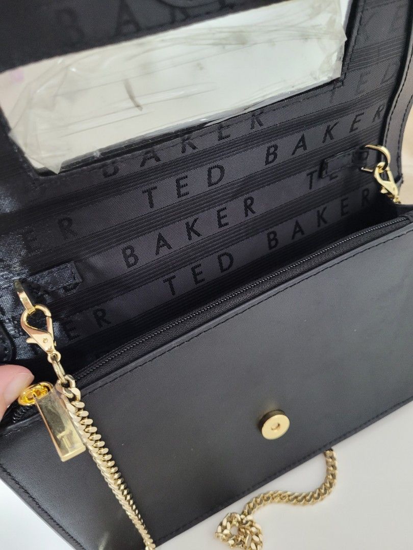Ted Baker Wallet on Chain WOC, Luxury, Bags & Wallets on Carousell