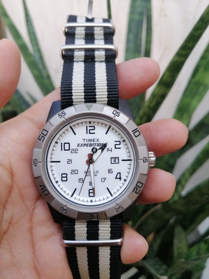 Timex Expedition Indiglo Mens Watch, Men's Fashion, Watches & Accessories,  Watches on Carousell
