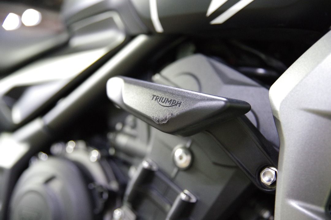 triumph trident 660 tail tidy