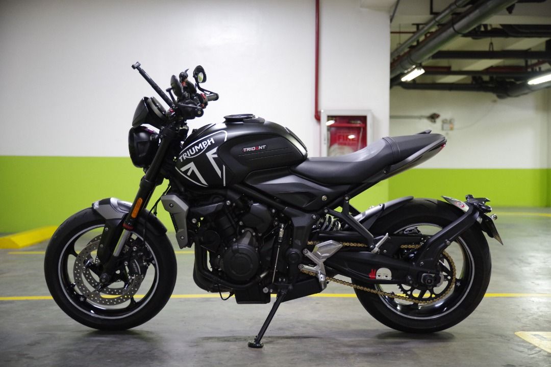 (Fully modified) Triumph Trident 660(with freebies), Motorbikes