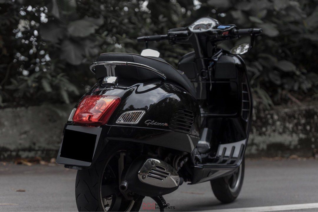 Vespa rental modified GTS300, Motorcycles, Motorcycle Rental on Carousell