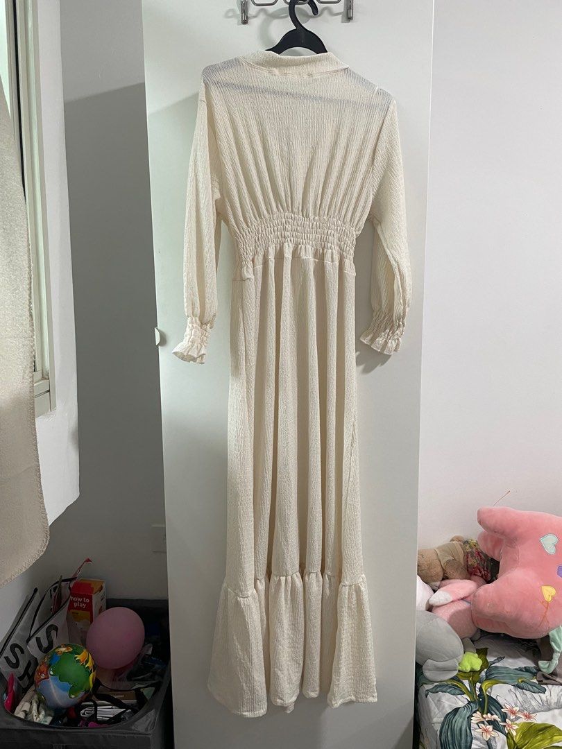 White maxi discount dress modest