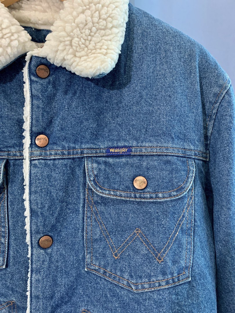 Wrangler Sherpa Denim Jacket, Fesyen Pria, Pakaian , Baju Luaran di