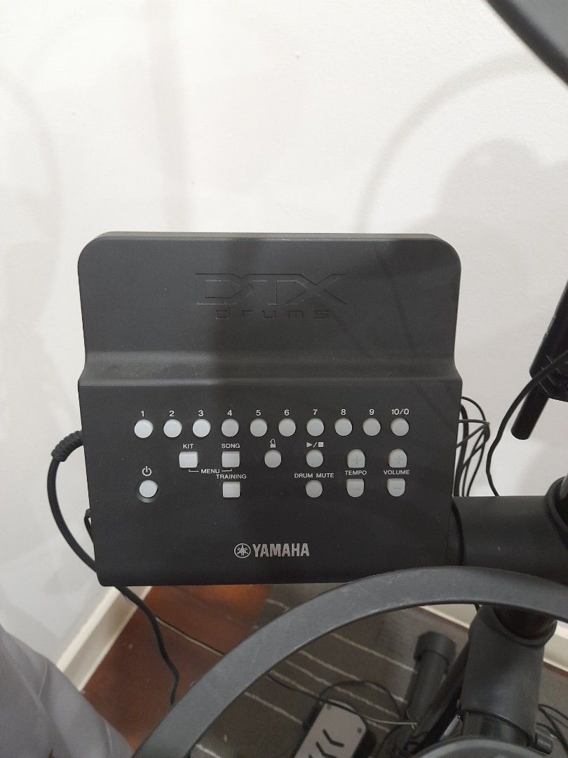 Yamaha Electric Drum Set DTX400K, Hobbies & Toys, Music & Media
