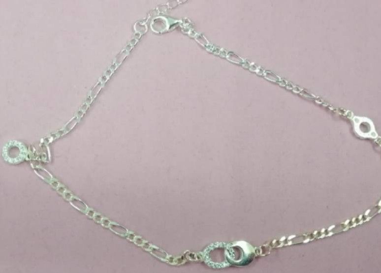 925 Circle Silver Anklet (Category: Anklets) located in Quezon City. Submitted by audzshop (Listing ID 1218816335, Image 1). Description: 925 ITALY STERLING SILVER.
