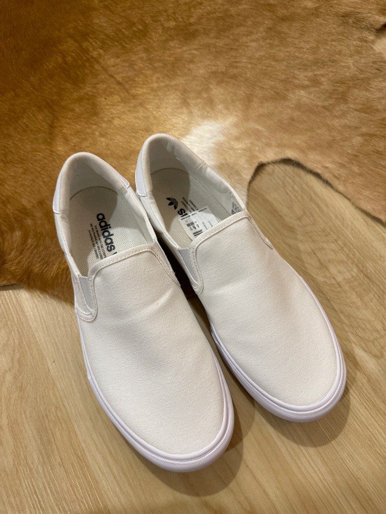 Adidas court rallye slip on UK 8 5 Fesyen Pria Sepatu Sneakers di