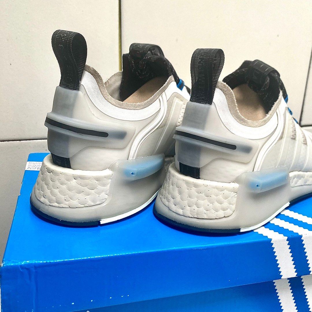 Adidas hotsell nmd terbaru